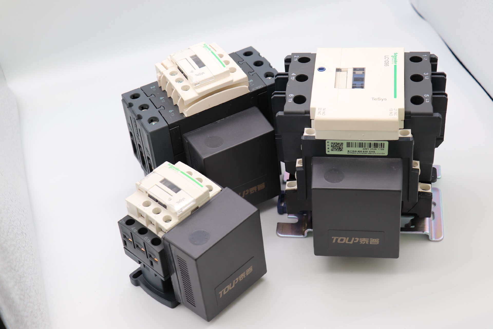 抗晃電接觸器的工作原理是什么？